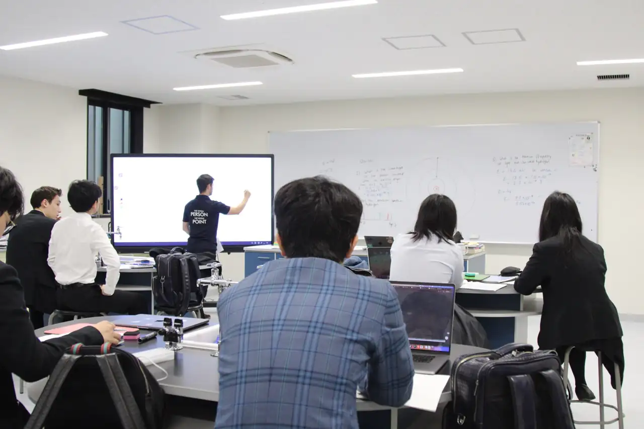 Preparing our students for life with Physics | Rugby School Japan ...