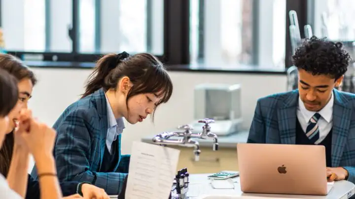A Levels or IB? A guide for families choosing a secondary school in Japan